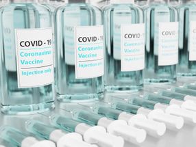 Start of production in record time: Evonik delivers first lipids from German facility to BioNTech today