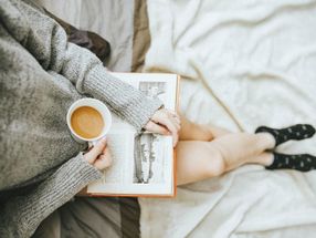 Moderate amounts of caffeine not linked to maternal health risks
