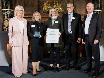 Double Excellence: ibidi Recognized for Outstanding Business Success and Family Friendliness